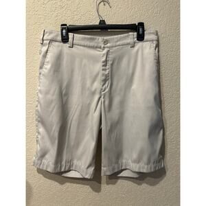 ⭐️ Men’s Nike Golf Dri Fit Cream Shorts. Size 32. Performance. Preppy Athleisure